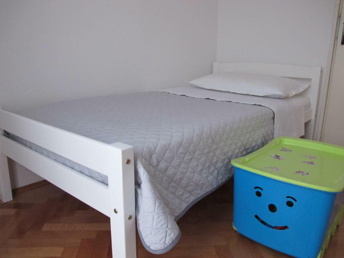 Perivoj Daire Kastela Dış mekan fotoğraf